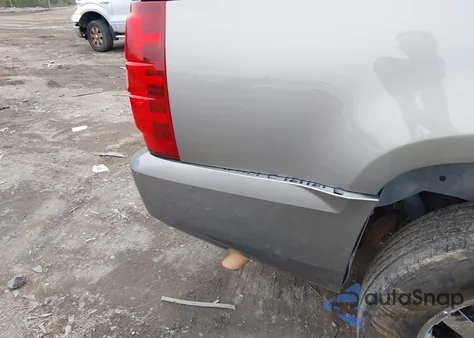 2007 Chevrolet Suburban 1500 Lt z USA, uszkodzony, nr VIN 1GNFK16307J194973